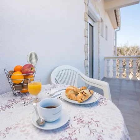 Kikas By Interhome