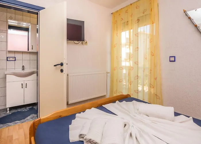 Kikas By Interhome Vir